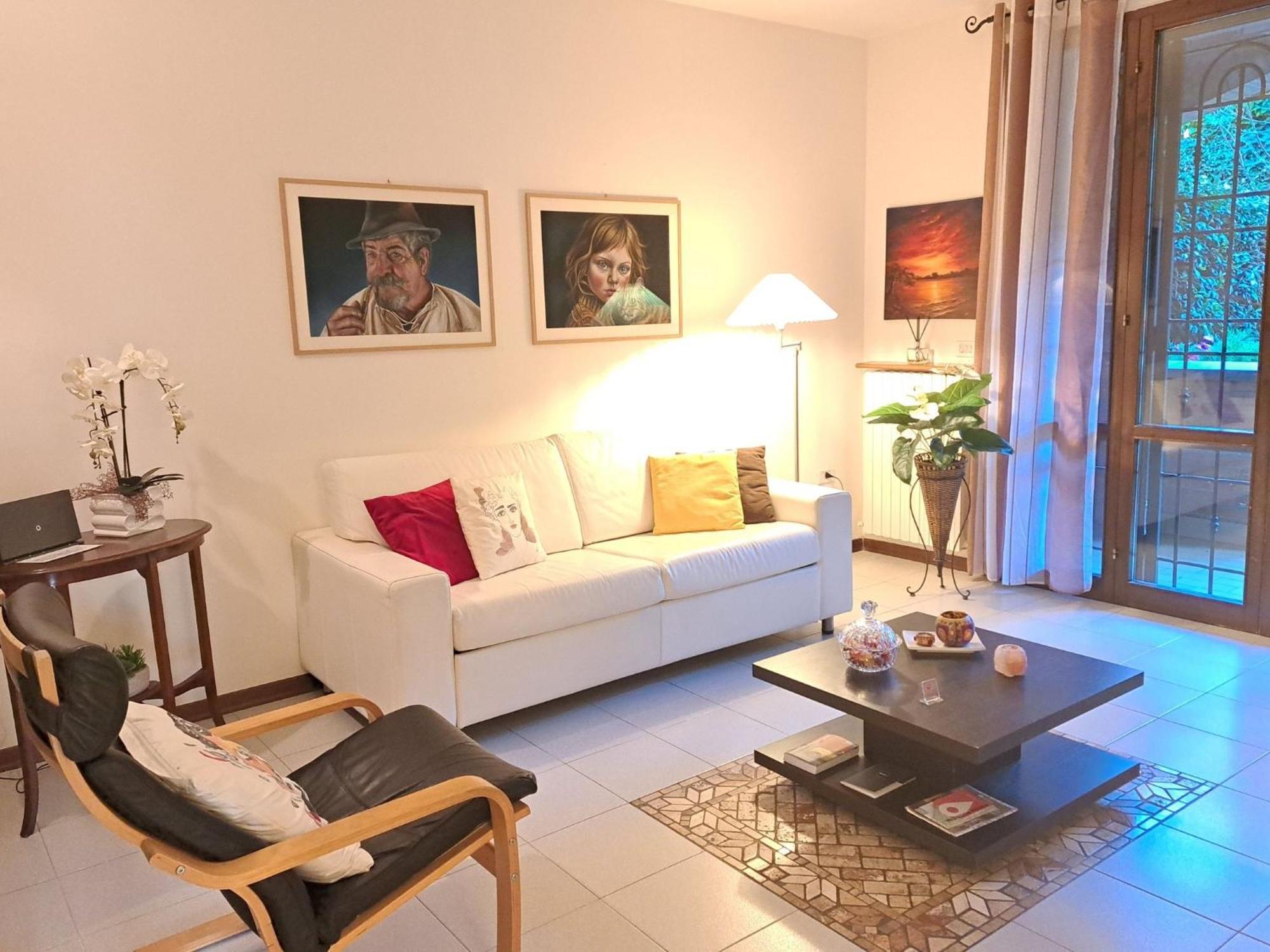 מונטרנציו Casa Vacanze Viaggi Dipinti מראה חיצוני תמונה