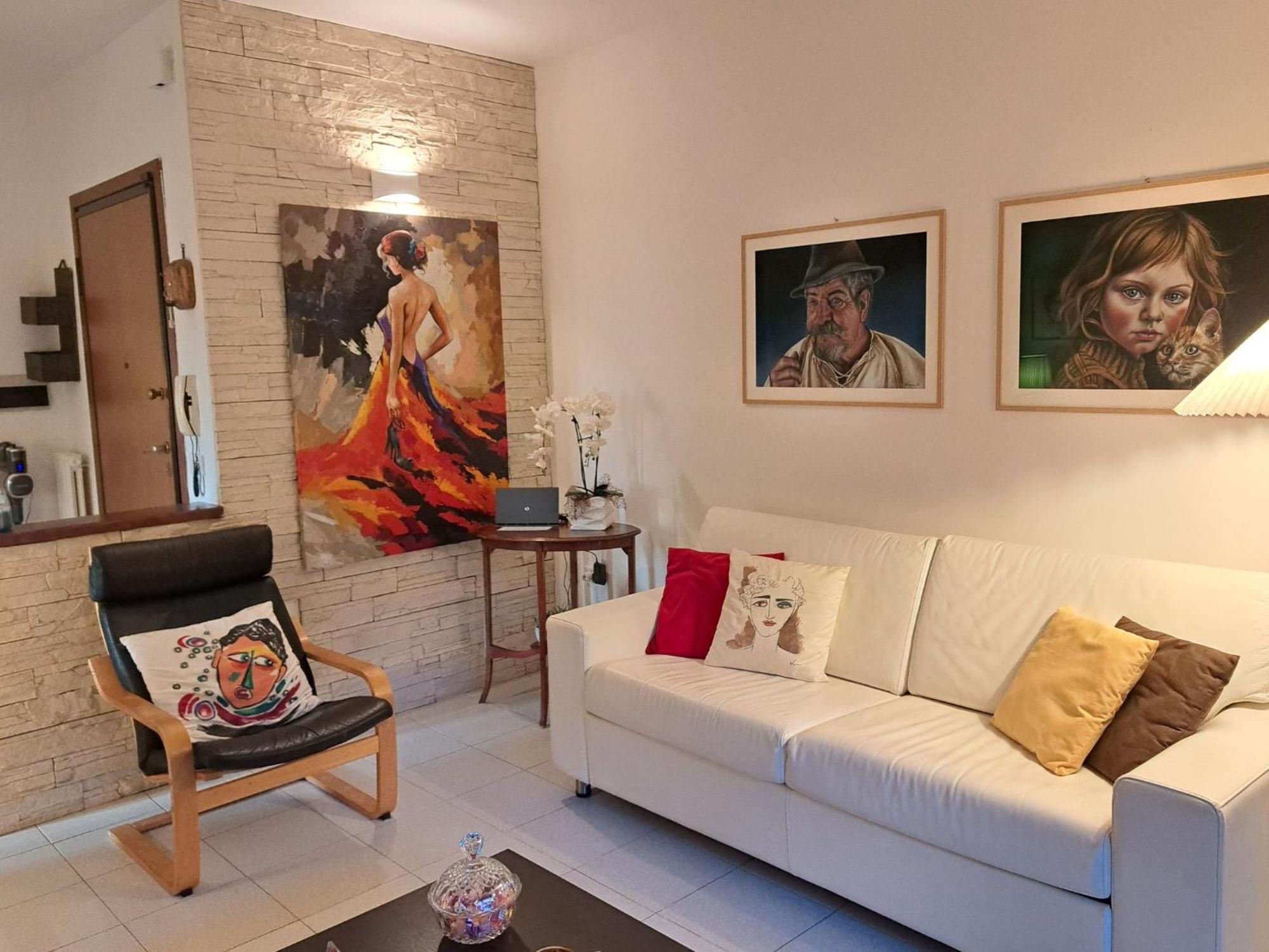 מונטרנציו Casa Vacanze Viaggi Dipinti מראה חיצוני תמונה