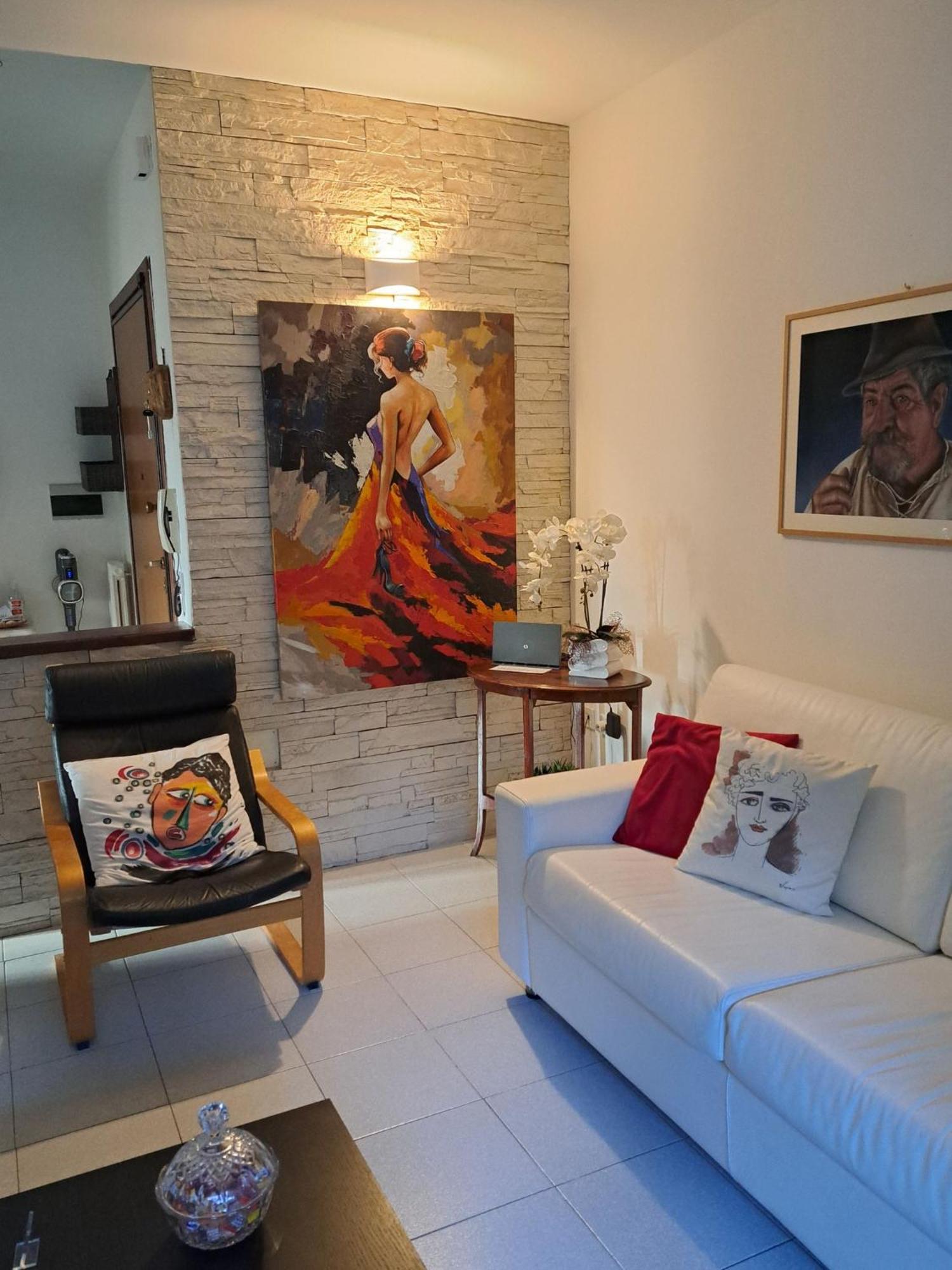 מונטרנציו Casa Vacanze Viaggi Dipinti מראה חיצוני תמונה